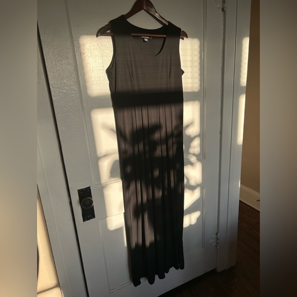 Nina Leonard Black Maxi Dress - Picture 4 of 13